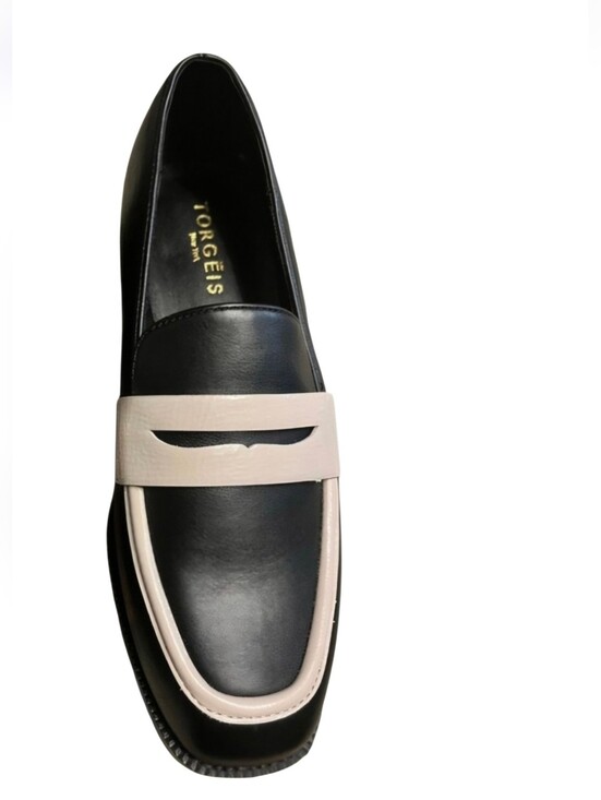 Torgeis Shoes - NEW! TORGEIS Teagan Black & Beige Leather Penny Loafers 8.
